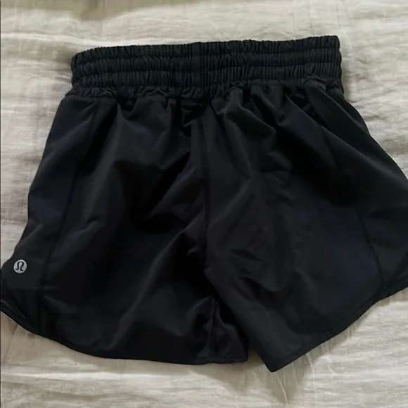 lululemon athletica Black Athletic Shorts Lightweight Elastic Waist, fully lined - Picture 2 of 3